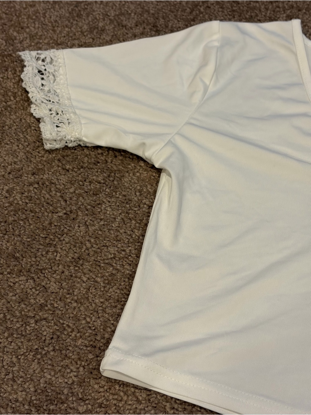 Women’s White V-Neck Lace Sleeve Top - Picture 7 of 10